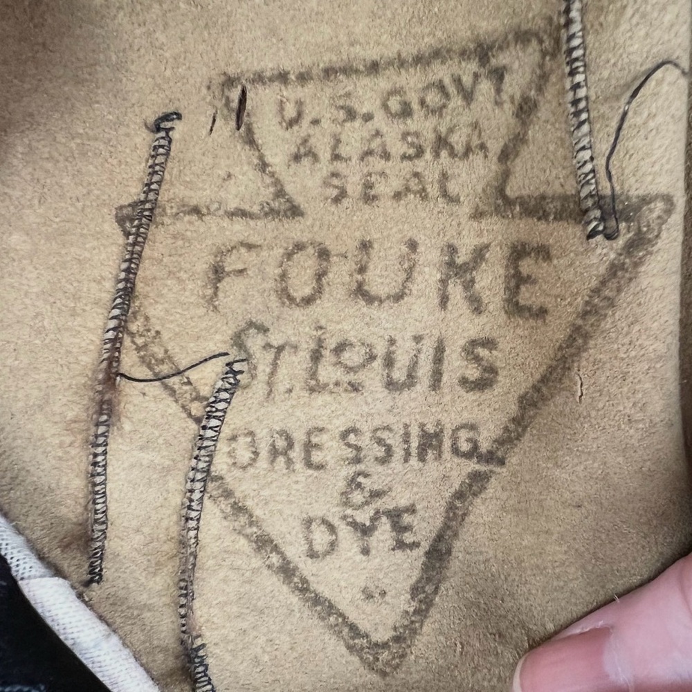Alaskan SEAL Fur Coat by H CUSSON - Pittsburgh - Picture 7 of 16